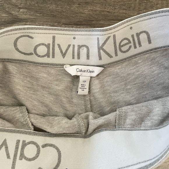 Calvin Klein men’s shorts - Picture 2 of 4